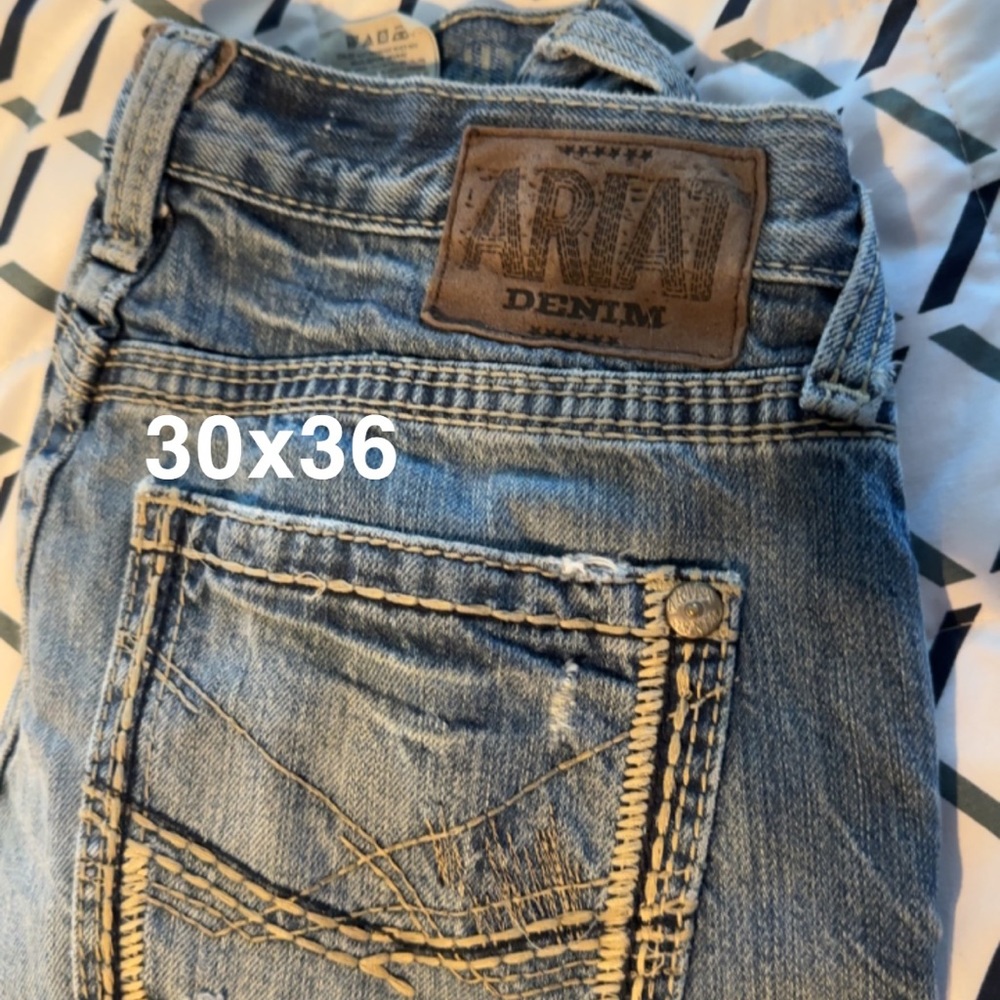 Ariat jeans 30x36 straight